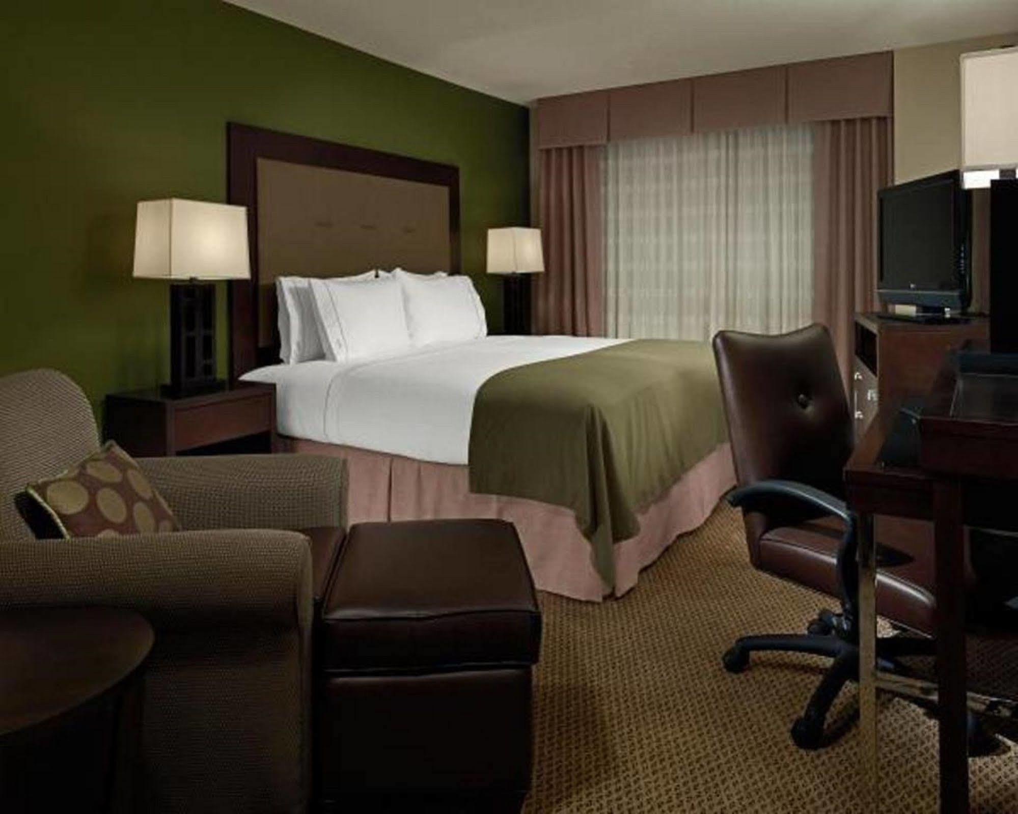 Holiday Inn Express & Suites Sweetwater By Ihg Экстерьер фото